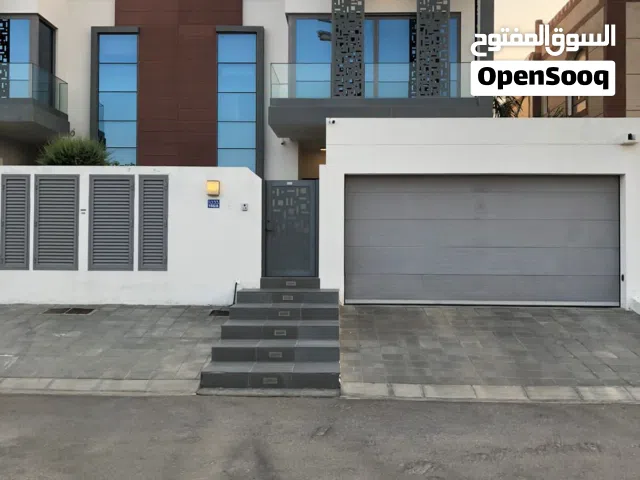 Modern Luxury Villa for rent next to TAISM - Avaiable immediately