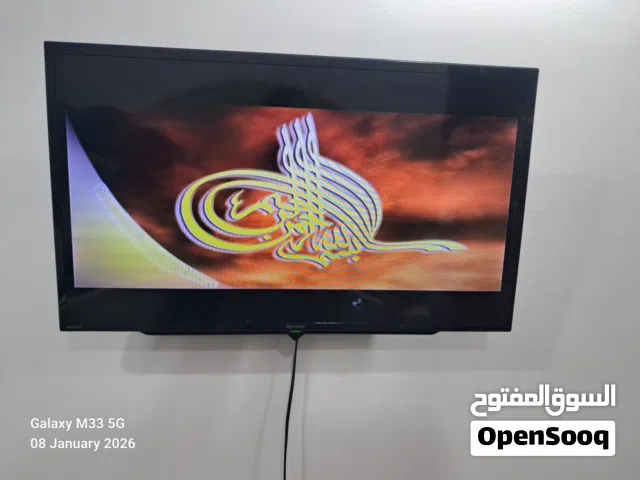 Sharp lcd 32 inch for sale with original remote