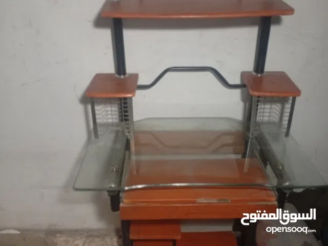 طاولة كمبيوتر