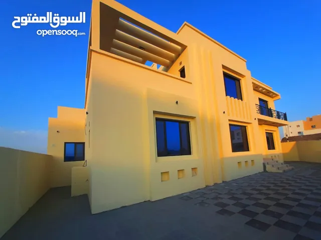 315m2 More than 6 bedrooms Villa for Sale in Muscat Al Maabilah