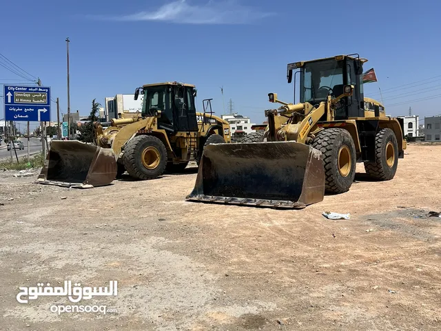 جرافات كاتربلر بلجيكي بحالة ممتازة للبيع 2007
