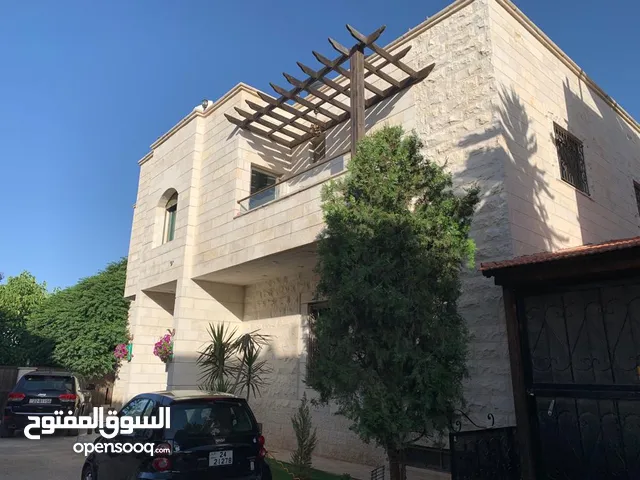 520 m2 4 Bedrooms Villa for Sale in Amman Al-Thuheir