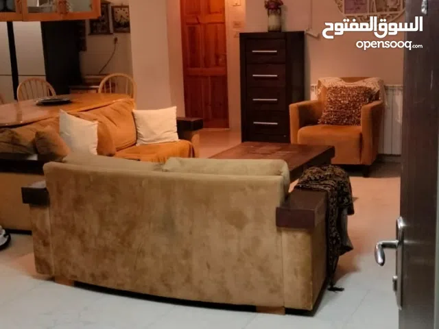 120 m2 2 Bedrooms Apartments for Rent in Ramallah and Al-Bireh Um AlSharayit