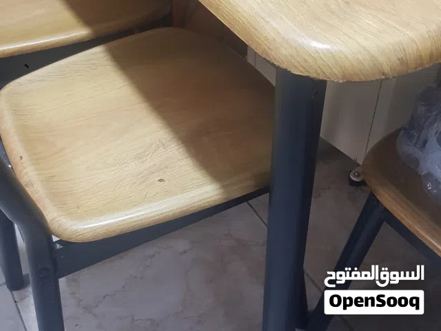 ميز طعام خشب وارجل حديد للبيع