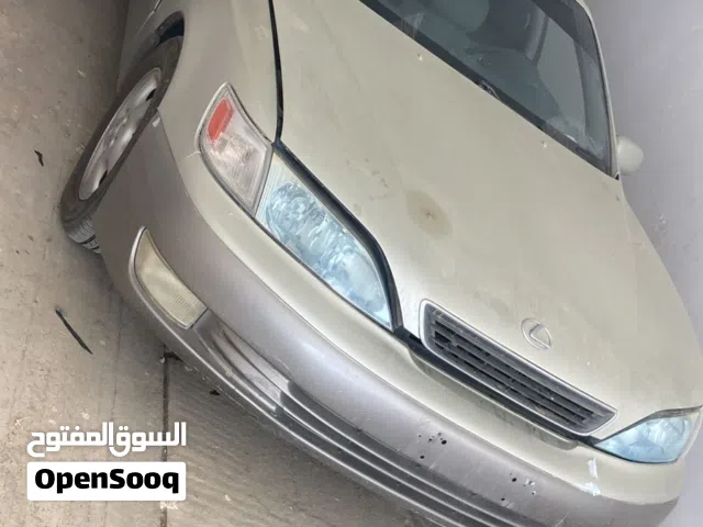 للبيع اغراض لكزس  es300