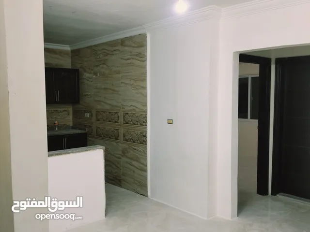 شقه للايجار غرب دوار العيادات