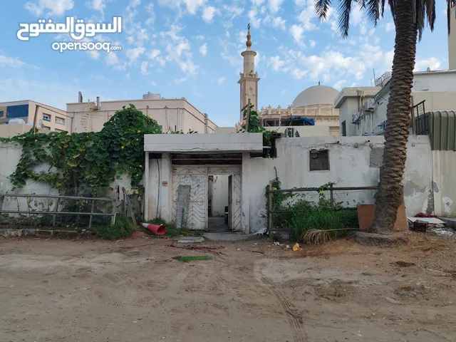 بيت للبيع في عجمان منطقه الرميله موقع مميز خلف المسجد Home for sale in Ajman romila