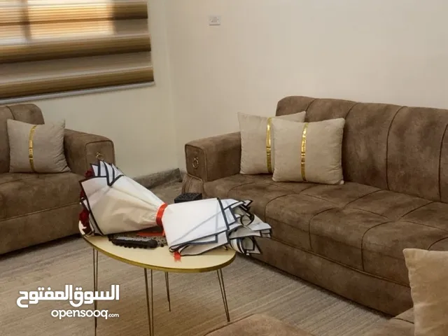 طقم كورنر 7 مقاعد للبيع بحالة ممتازة جدا