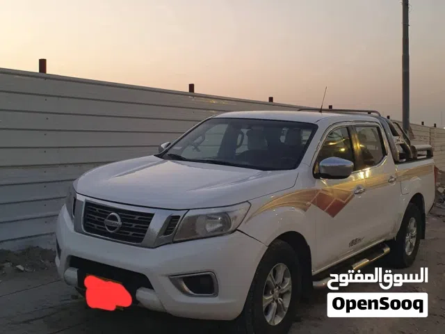 2016 نيسان نافارا SE