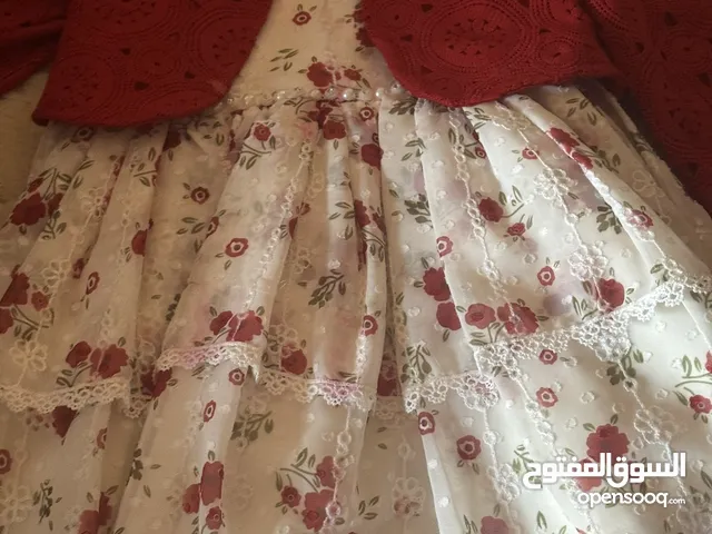 فساتين أطفال عده موديلات (جديد أو شبه جديد ) من عمر سنه إلى عمر 10 سنوات متنوعه