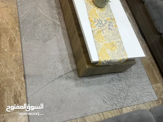 طاولة وسطية بسعر مغري