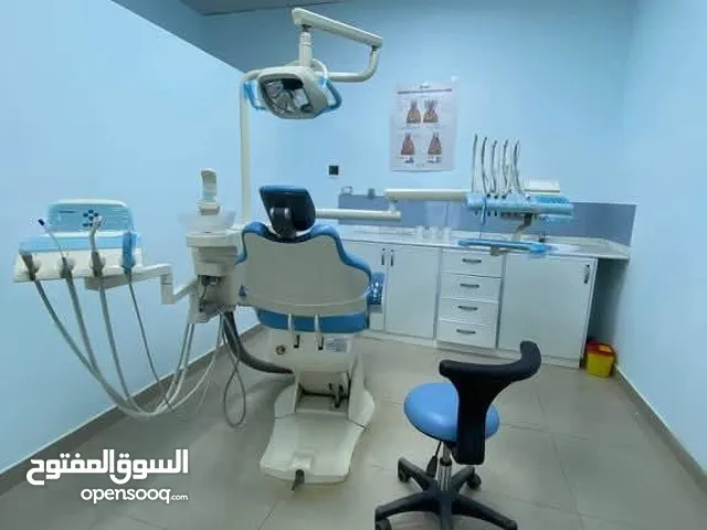 عيادة إنسان متكامله بيع اجهزه كامله والموقع ايجار