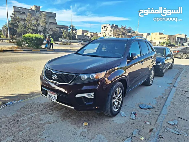 Used Kia Sorento in Tripoli
