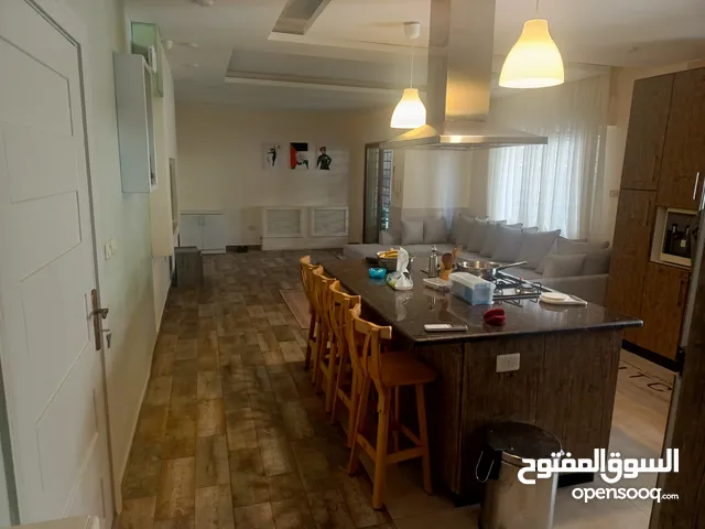 شقه للبيع في مرج الحمام خلف كليه لومينوس