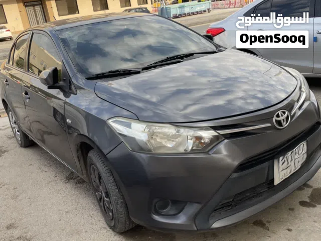 2016 Toyota Yaris Basic