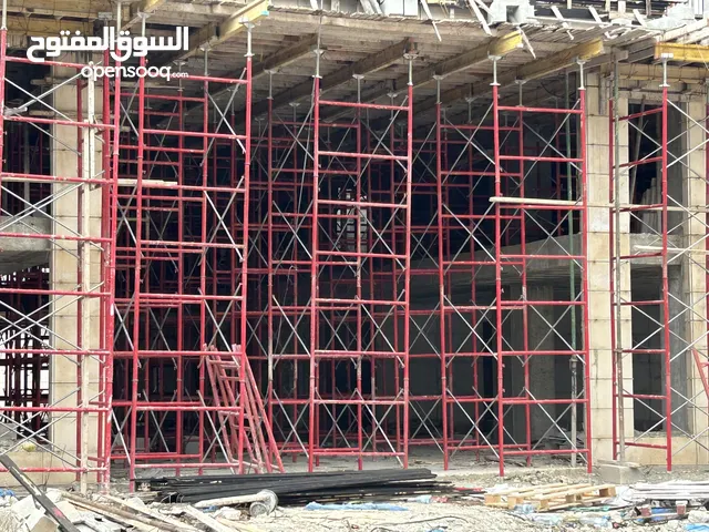 اكرو و سلالم مستعمل بحالة الجديد للبيع تصلح لكافة الارتفاعات بتصميم متكامل و مستورد من الصين