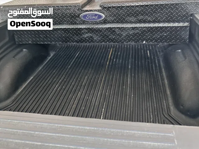 للبيع صندوق حوض (Tool Box) بيك أب – مناسب