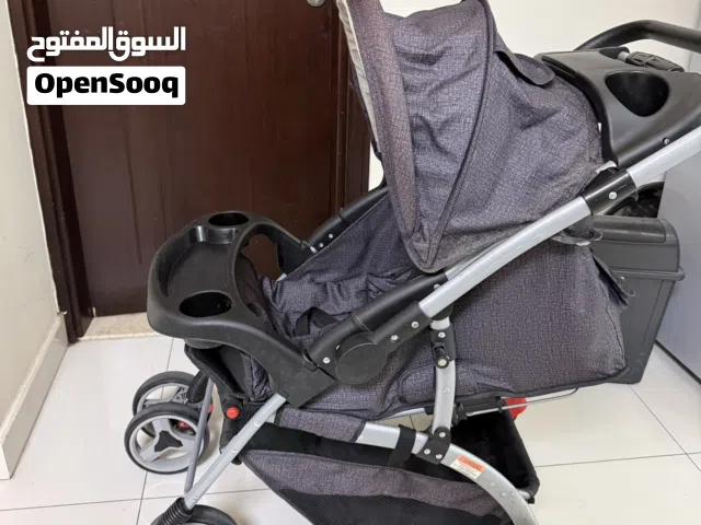 عربة أطفال stroller