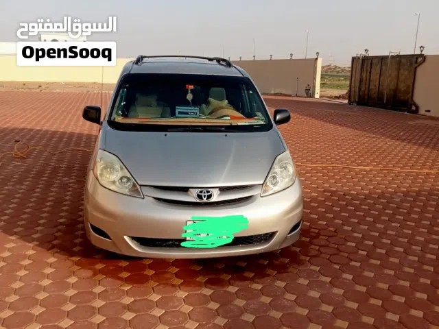 Used Toyota Sienna in Al Ain