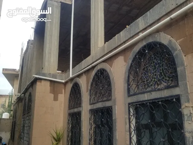 256 m2 More than 6 bedrooms Apartments for Sale in Sana'a Asbahi