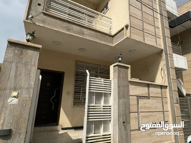 100 m2 3 Bedrooms Townhouse for Rent in Baghdad Mansour