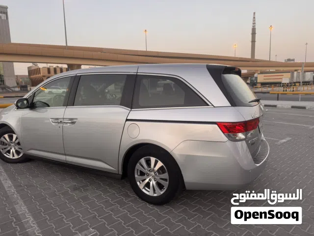 للبيع هوندا أوديسي موديل 2015 بحالة ممتازة