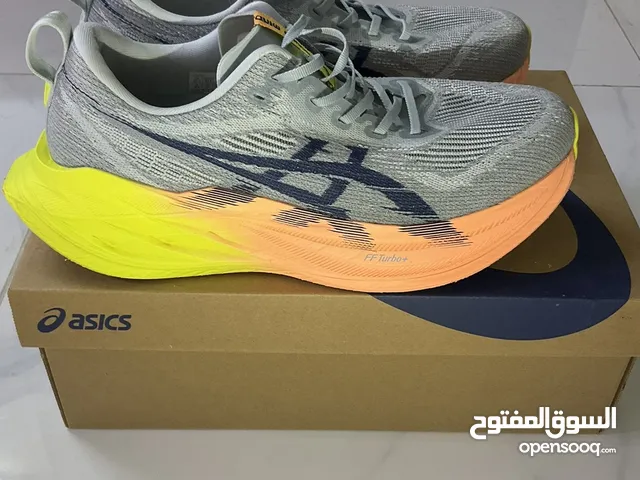 43.5 Sport Shoes in Al Batinah