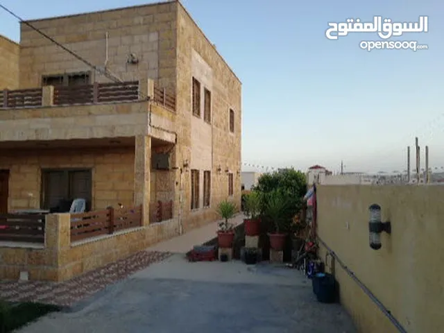 310m2 4 Bedrooms Villa for Sale in Mafraq Other