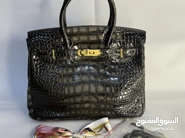 حقيبة هرمز تصويرنا الخاص