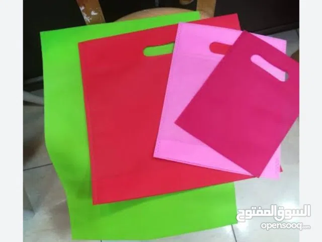 اتوفرت اكياس القماش  الغنية عن التعريف  كل الألوان  جودة  مرغوبة وبشدة اسعار حلوة متوفر 40 ك