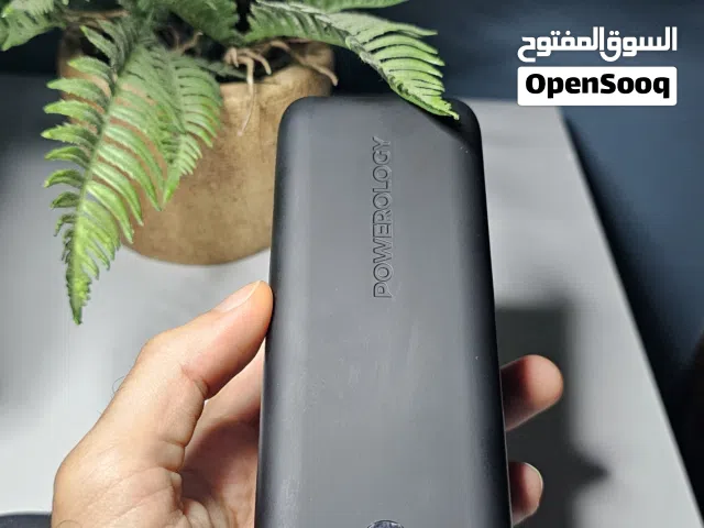 بور بنك بقوة 30 ألف من شركة بورلوجي بسعر ارخص من السوق، وشحن سريع يصل الى 100 واط...