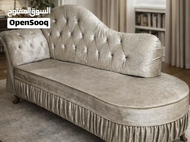 شازلون للبيع متعدد الاستخدامات للمناسبات او في غرفة النوم او في الصالة مستعمل يحتوي على ضرر بالدوشمه