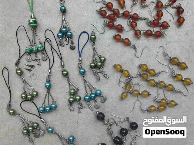 مجموعة خرز وأحجار وأحرف واكسسوارات لتصميم الاكسسوارات