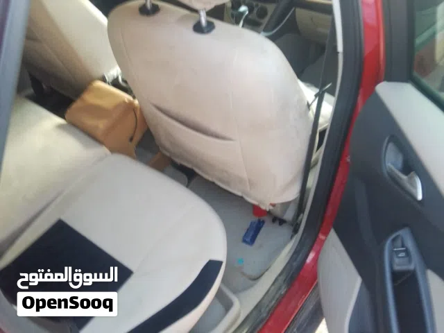 2012 فورد فوكس Ambiente