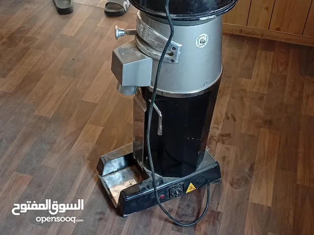 نشتري جميع معدات واغراض المطاعم المستعمله با أفضل الأسعار