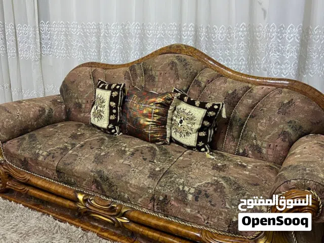 صالون انتيكا