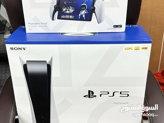Sony PlayStation 5 PS5 -825GB -Disc Edition Console + وحدتي تحكم ...............1,800 ريال سعودي