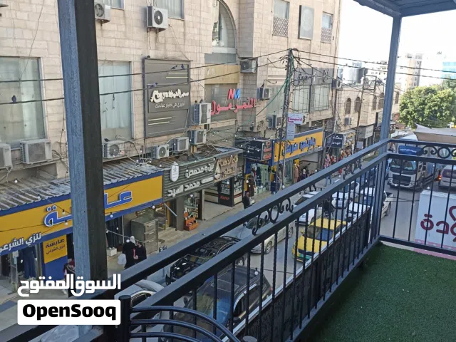 معرض للبيع بالخلو بنص البلد ومنطقه حيوية وفيها كل الخدمات. في إمكانية للبدل