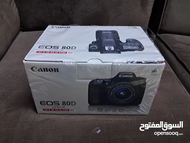 Canon 80 D With kit lens 18~135 STM inculcated Accessories in Box Excellent Condition As New
