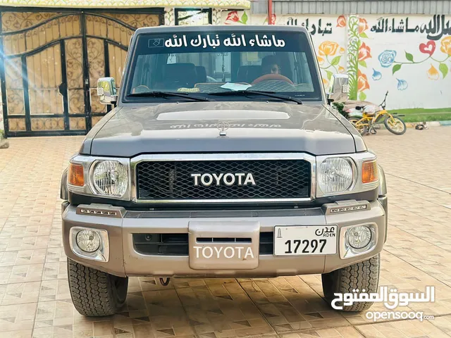 Used Toyota Land Cruiser in Aden