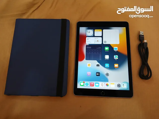 Apple iPad Air 2 64GB storage mint condition YouTube all apps install working with cable cover never