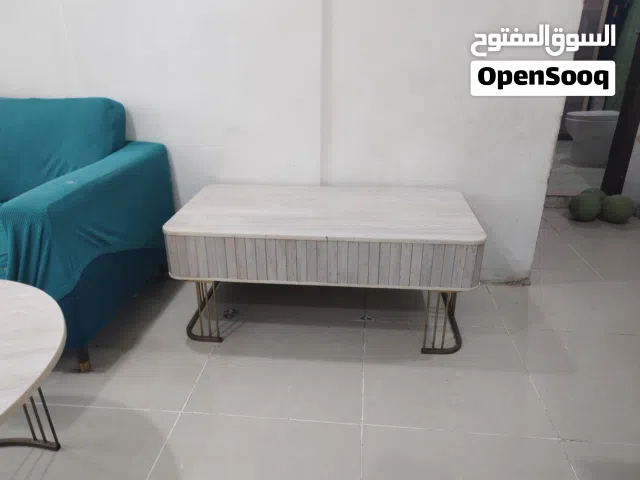 2 table.it can be stick together