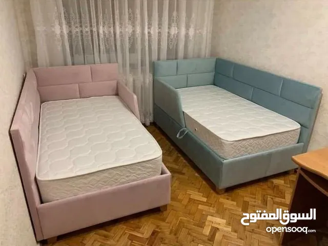 سرير اطفال تفصيل محلي من أعمال الدهريز الشرقي للاثات سرير مع حواجز