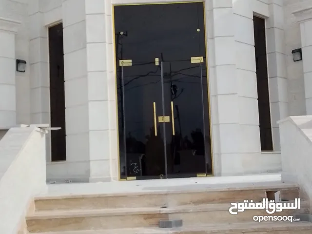 ابو وليد لكافة اعمال الالمنيوم والسوكريت مطابخ ابواب شبابيك ابجورات ابواب اكورديوم واجهات سوكريت