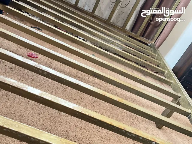 تخت مجوز حديد تفصيل