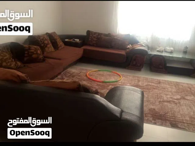 طقم واسع 12 شخص مع 3 طاولات فالمعبيلة