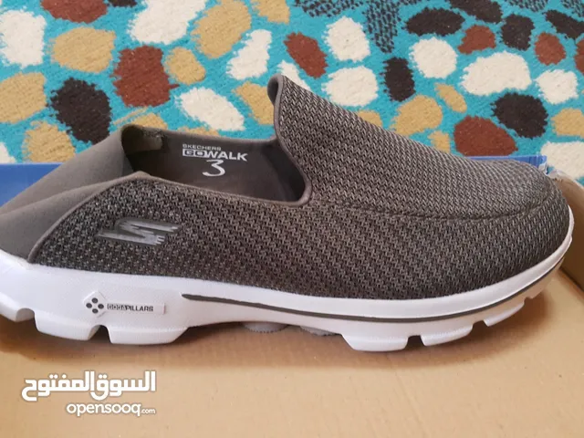 39 Sport Shoes in Al Batinah