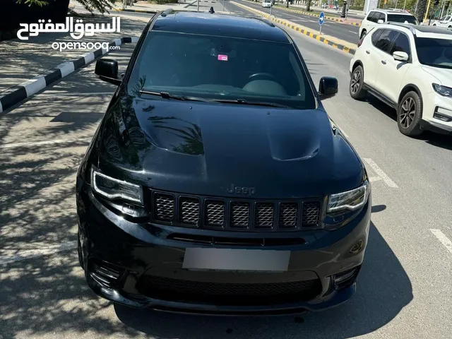 جيب جراند شروكي SRT 2020 خليجي فل ابشن ماشيه 139 الف مالك اول صبغ الوكاله