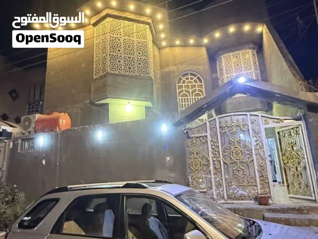 200 m2 More than 6 bedrooms Townhouse for Sale in Basra Maqal