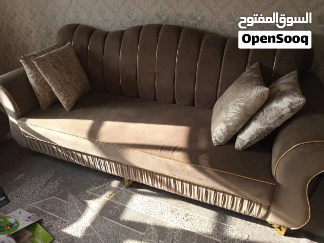 بيع الاثاث الجلوس غير مستخدم كثير